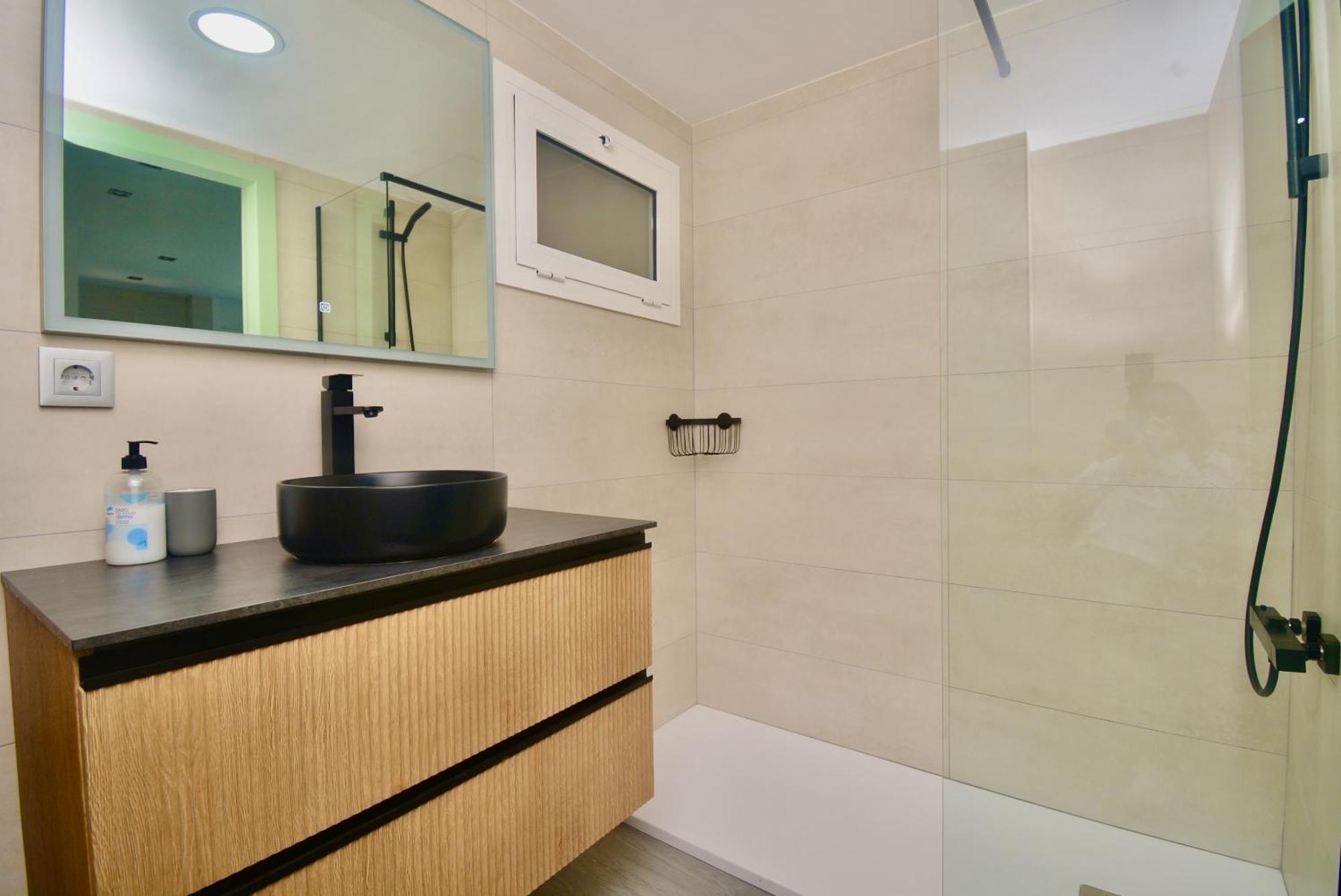 Superbe T3 Face A La - Terrasse - Apartamento